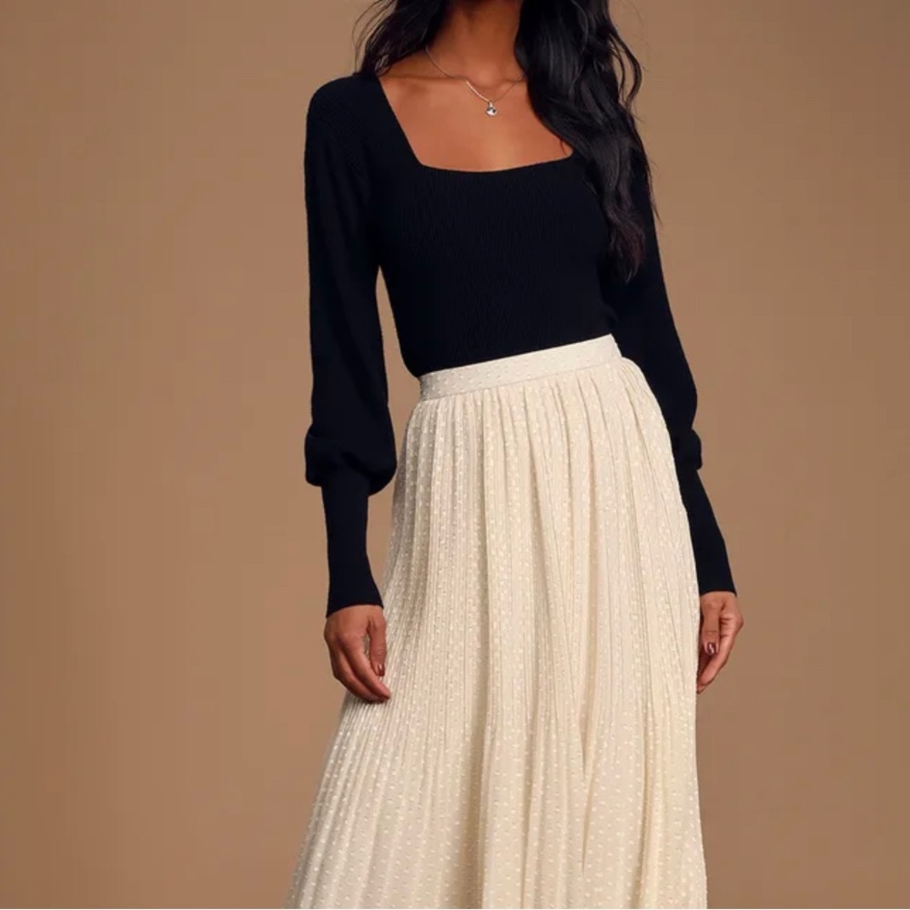 Lulus sweetheart sweater top